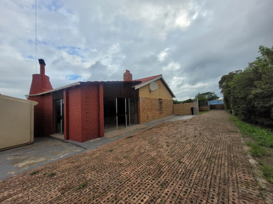 To Let 3 Bedroom Property for Rent in Humansdorp Eastern Cape